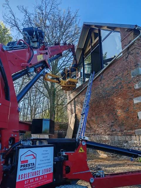 Mur-rideau sur-mesure : une installation millimétrée réalisée à Dieppe