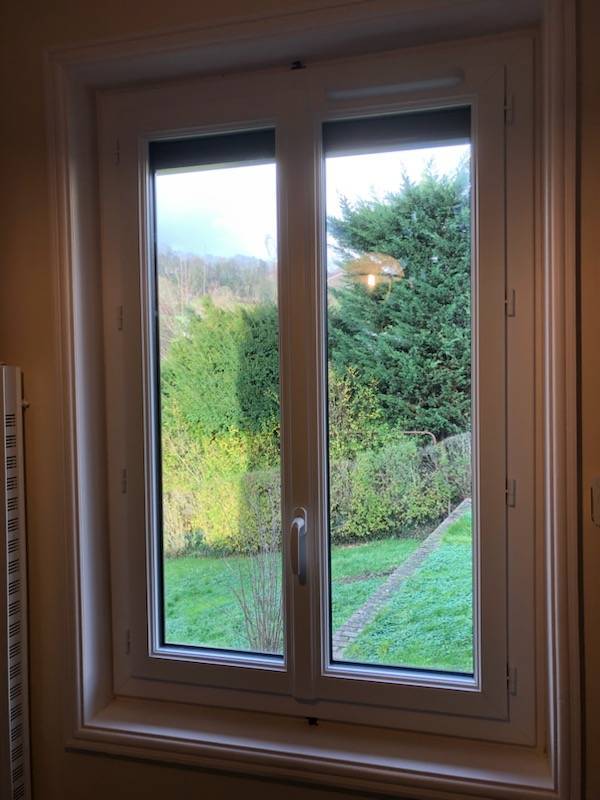 Artisan pour l’installation d’une fenêtre mixte en bois et alu proche de Bois-Guillaume 76